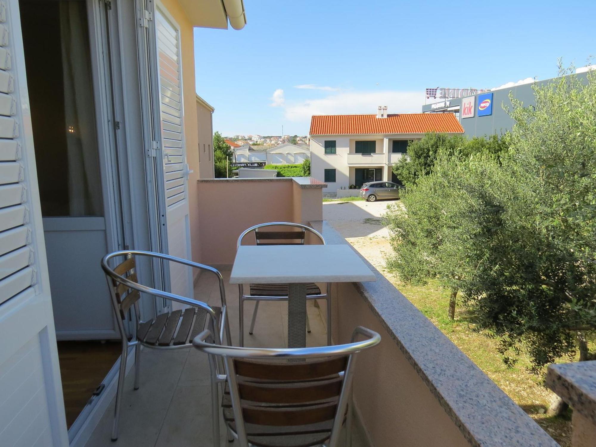 Apartment And Rooms Amenka Novalja Extérieur photo
