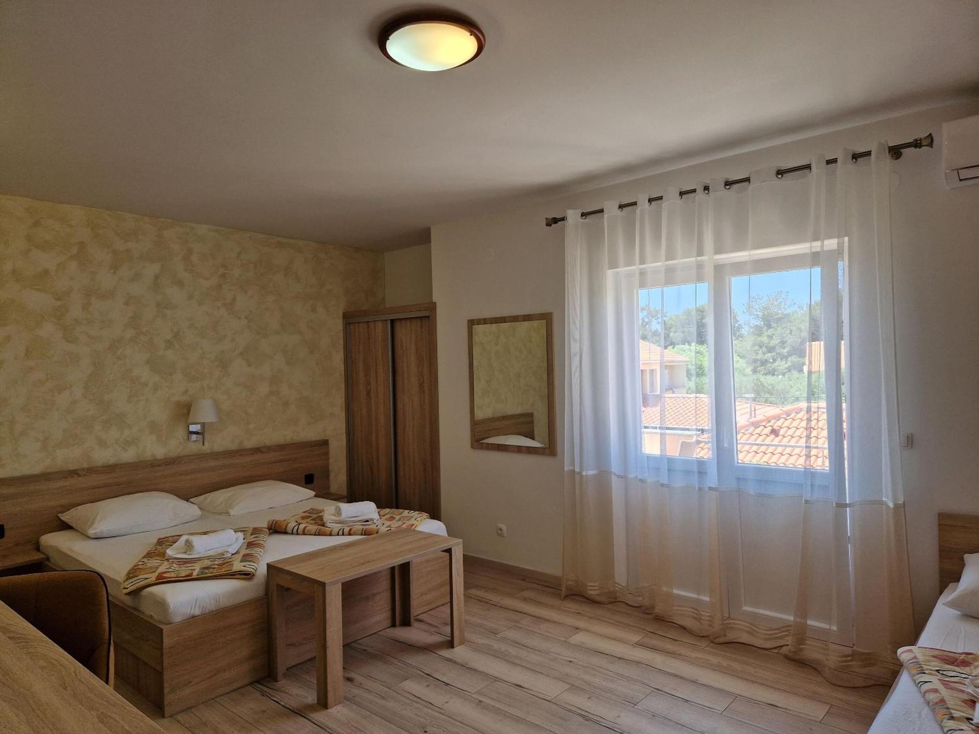 Apartment And Rooms Amenka Novalja Extérieur photo